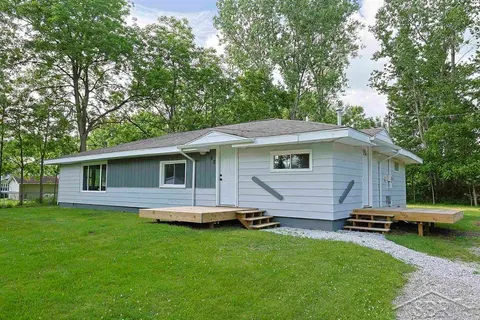 62 Five Mile Road, Midland MI 48640 photo 1
