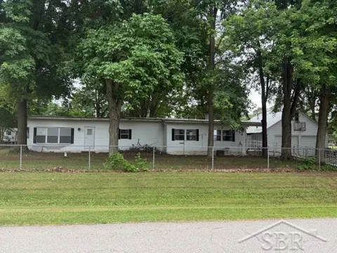 8709 Pine Court, Clio MI 48420 photo 1