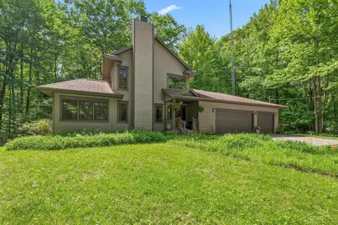 4455 N Ehlers Road, Midland MI 48642 photo 1