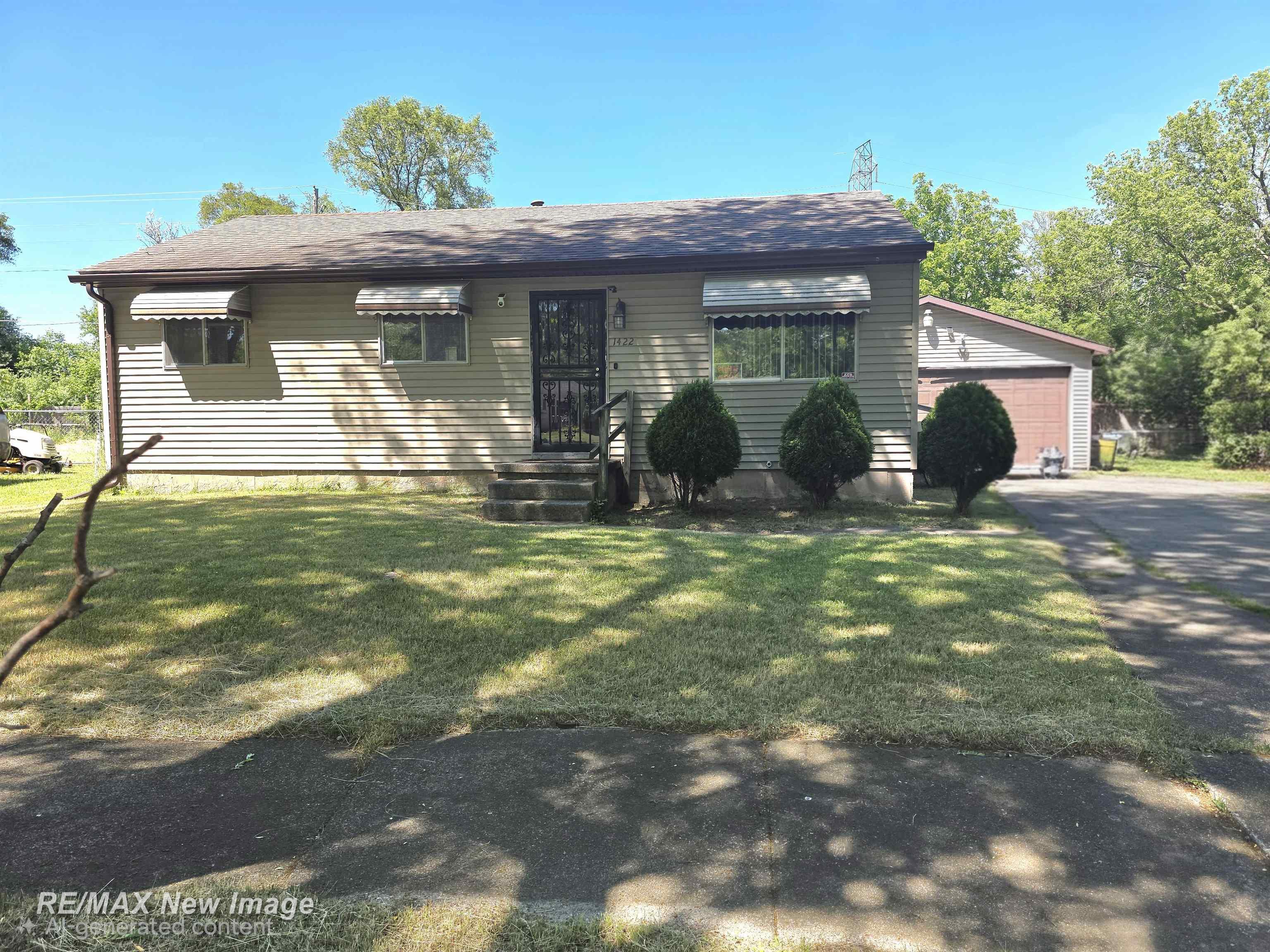 1422 Chatham Drive, Saginaw MI 48601 photo 1