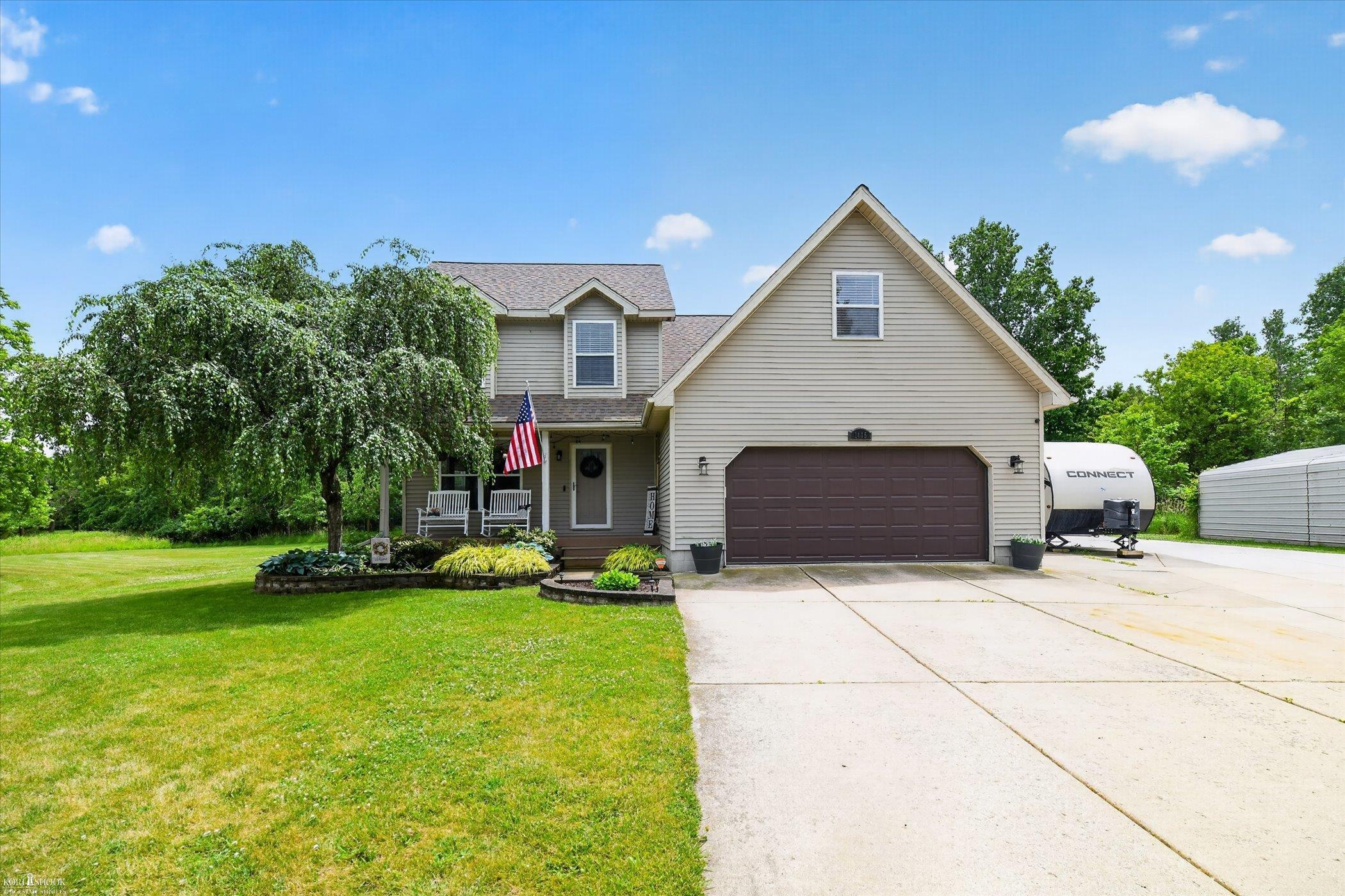 1445 W North Street, Owosso MI 48867 photo 1
