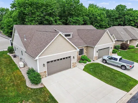 5409 Greenridge Drive, Midland MI 48640 photo 4