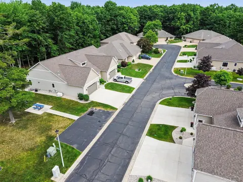 5409 Greenridge Drive, Midland MI 48640 photo 5