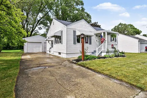 309 E Jeanette Street, Bay City MI 48706 photo 2