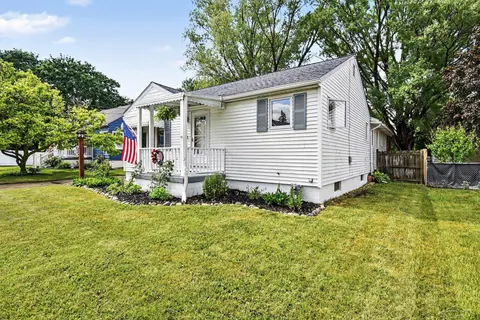 309 E Jeanette Street, Bay City MI 48706 photo 4