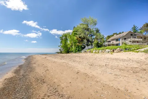 3388 N Lakeshore Road, Deckerville MI 48427 photo 3