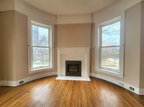 814 Center Apt D Avenue # D, Bay City MI 48708 photo 3