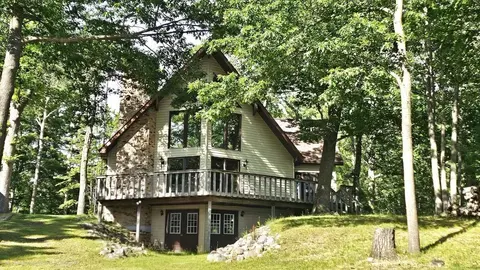4751 Appleby Court, Gladwin MI 48624 photo 1