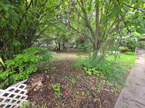 1331 S Jefferson Avenue, Saginaw MI 48601 photo 3