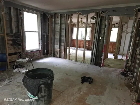 1331 S Jefferson Avenue, Saginaw MI 48601 photo 5
