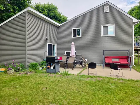 113 Four Square Drive, Mount Pleasant MI 48858 photo 3