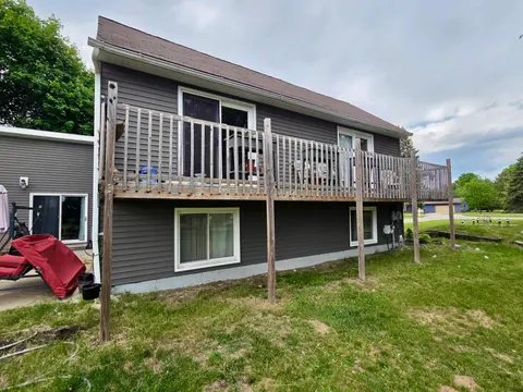 113 Four Square Drive, Mount Pleasant MI 48858 photo 4