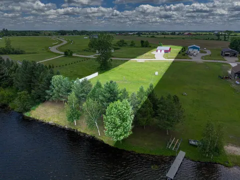 2160 Willow Bay Lane, Gladwin MI 48624 photo 4