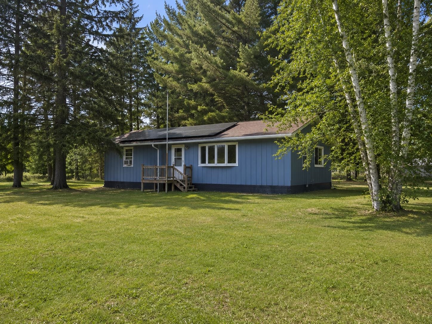 9170 W Gladwin Road, Harrison MI 48625 photo 1