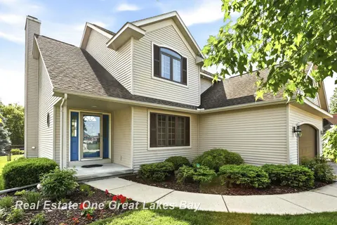 5375 Jillian Drive, Bay City MI 48706 photo 2