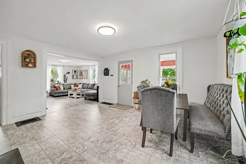 1424 N Trumbull Street, Bay City MI 48708-5579 photo 5