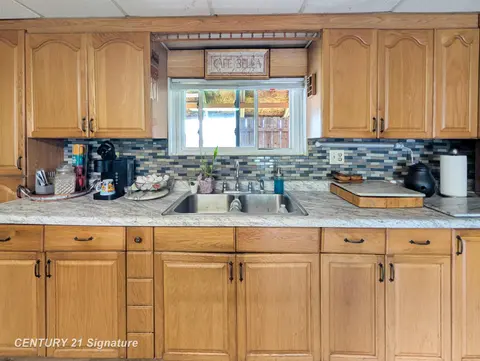 970 Cass Avenue Road Road, Bay City MI 48708 photo 5