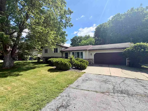 4132 Meadowbrook Drive, Saginaw MI 48623 photo 1