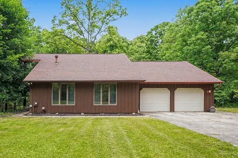 371 E Saginaw Road, Sanford MI 48657 photo 2