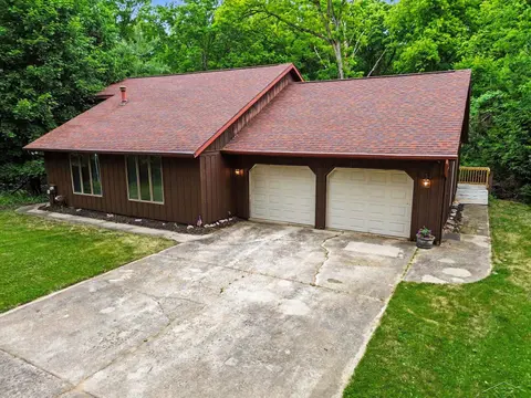371 E Saginaw Road, Sanford MI 48657 photo 3
