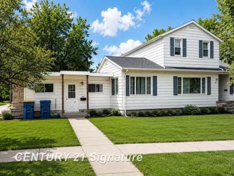 119-121 N Bachus Street, Corunna MI 48817 photo 2