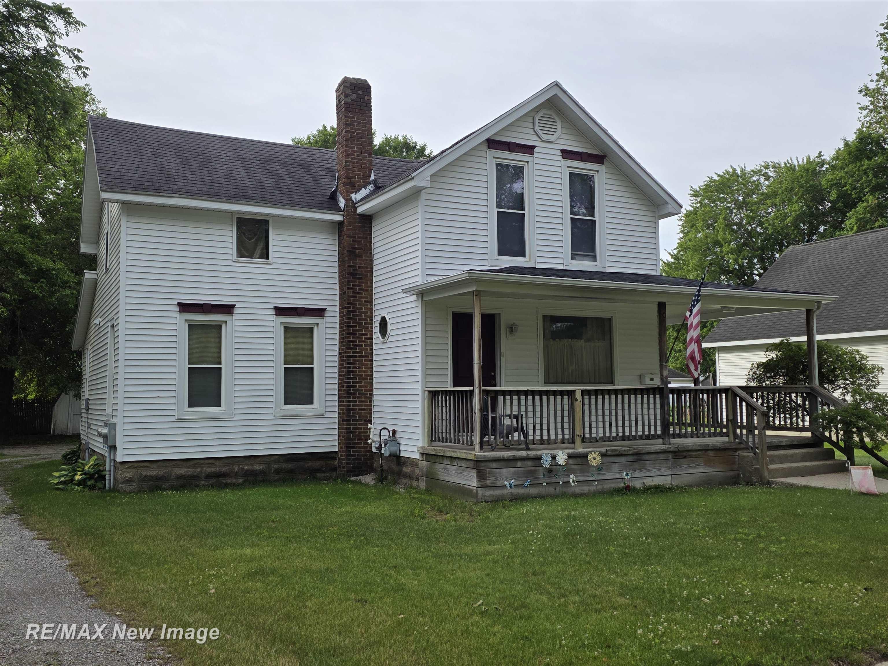 218 Lincoln Street, Chesaning MI 48616 photo 1