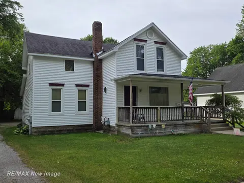 218 Lincoln Street, Chesaning MI 48616 multi-family property for sale