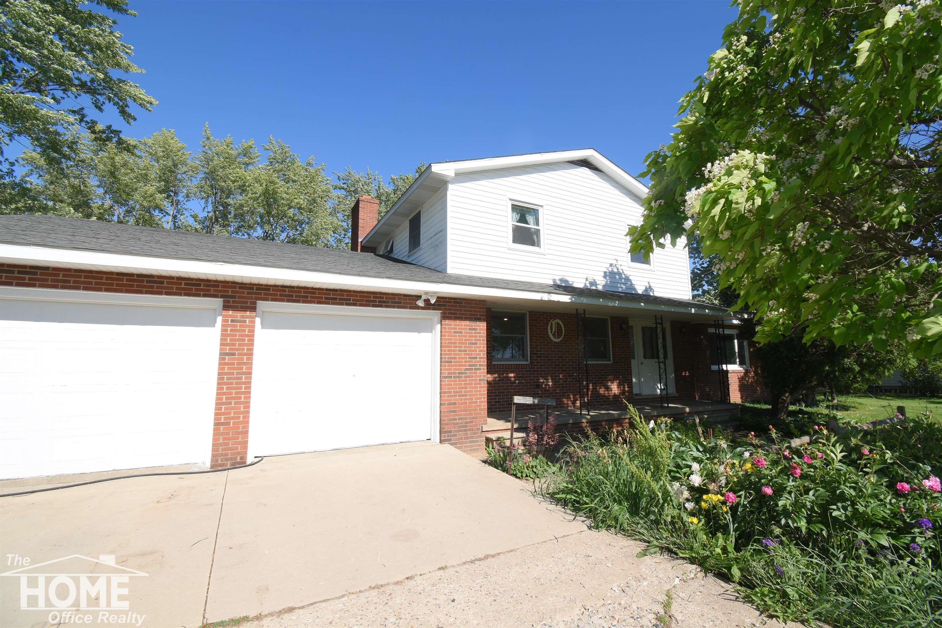 6923 S Byron Road, Durand MI 48429 photo 1