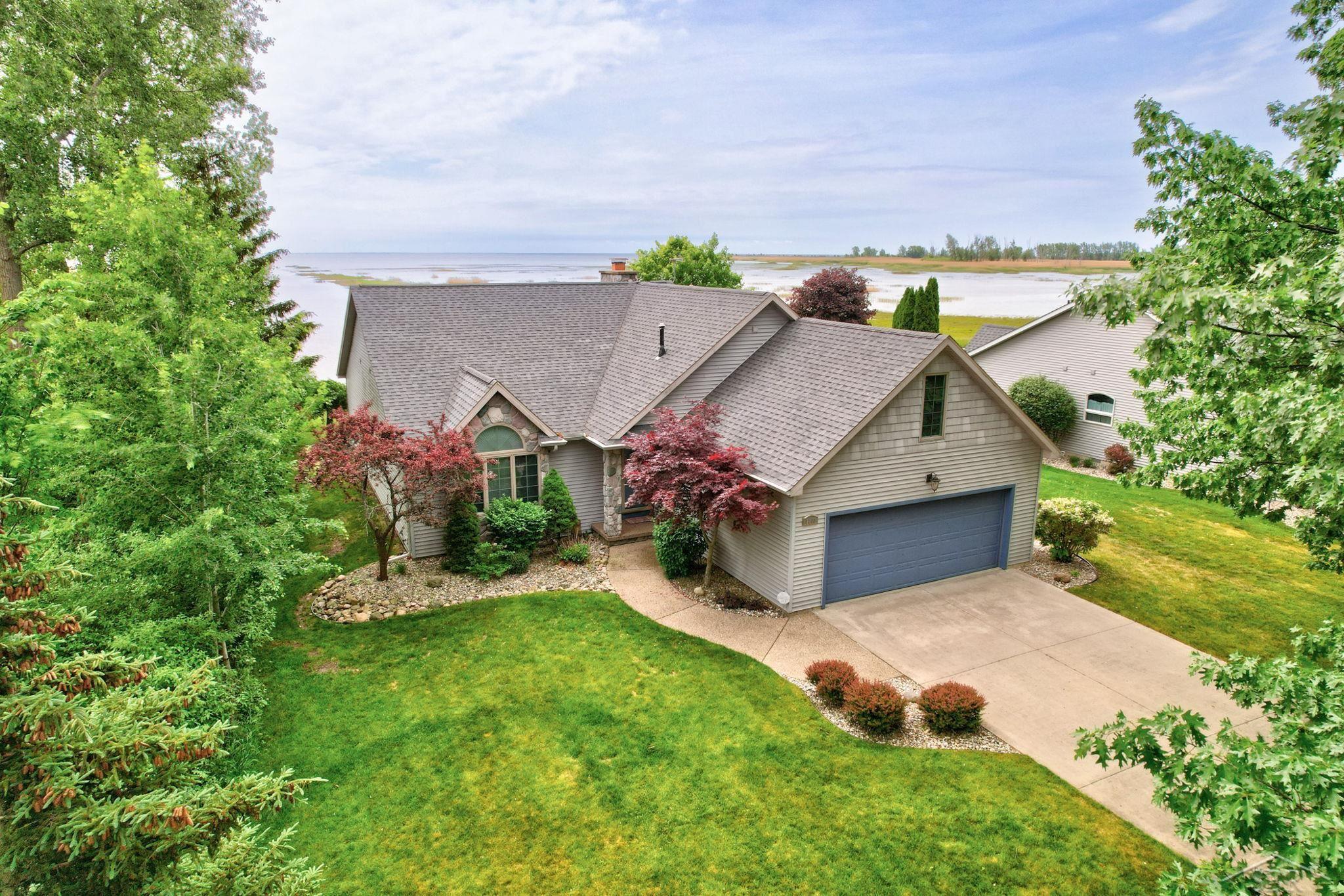 1108 Cove Court, Au Gres MI 48703 photo 1