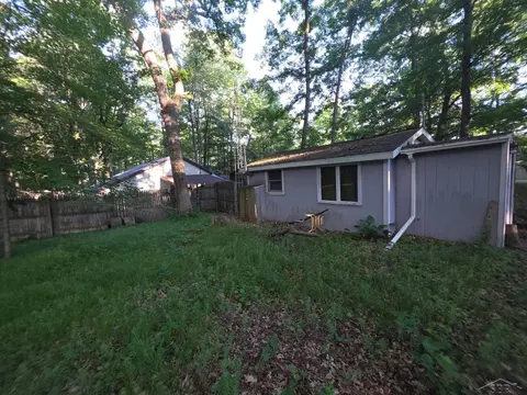 1042 Lake Drive, Harrison MI 48625 photo 2