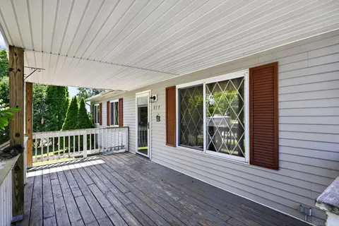 859 Edison Road, Saginaw MI 48604 photo 3