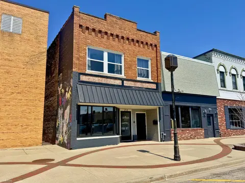 216 W Exchange Street, Owosso MI 48867 photo 1