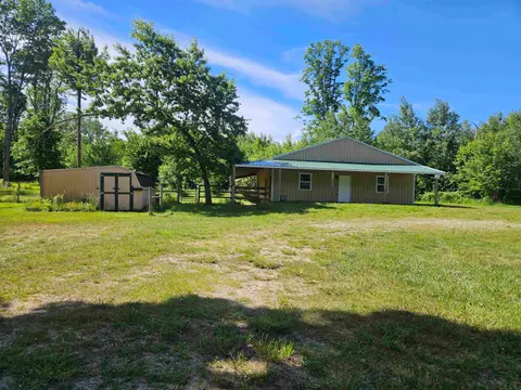 6221 W Clarence Road, Harrison MI 48625 photo 2