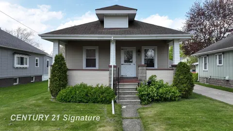 1548 Maine Street, Saginaw MI 48602 photo 1