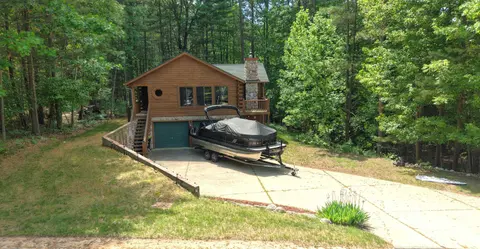 4911 Princess Way, Gladwin MI 48624 photo 2