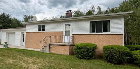 216 E 8th Street, Pinconning MI 48650 photo 2