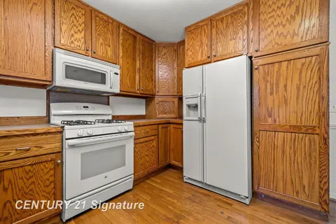 4140 Firethorn Drive, Saginaw MI 48603 photo 4