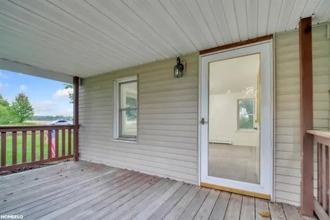 2818 E Brooks Road, Midland MI 48623 photo 4