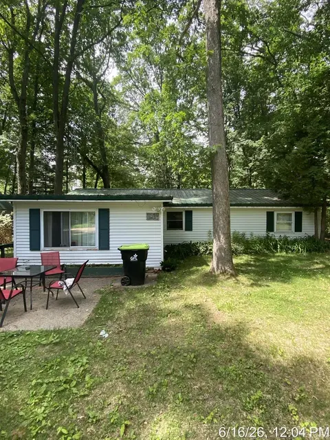 1021 Pocahontas Road, Harrison MI 48625 photo 1