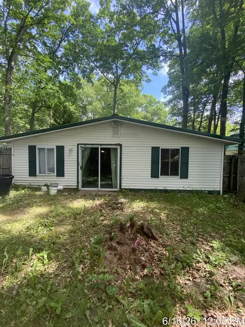 1021 Pocahontas Road, Harrison MI 48625 photo 2