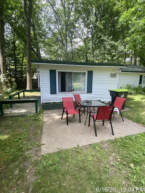 1021 Pocahontas Road, Harrison MI 48625 photo 3