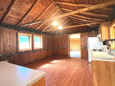 305 N Beverly Drive, Harrison MI 48625 photo 5