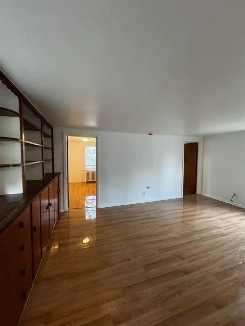 1001 Greenwich Street, Saginaw MI 48602-1641 photo 4