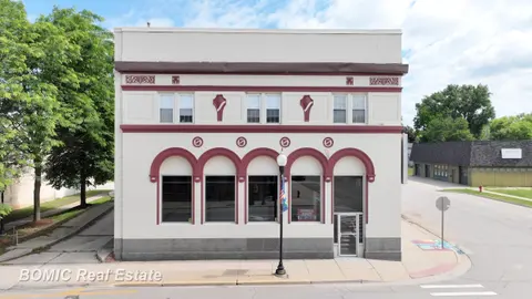 195 E Huron Avenue, Vassar MI 48768 photo 1