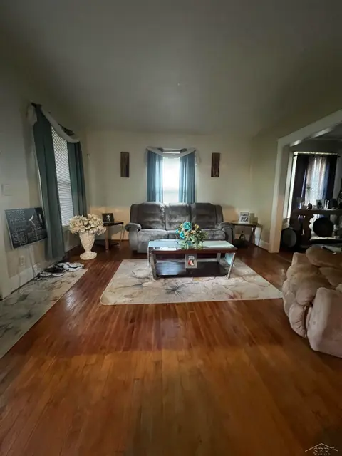 831 Ash Street, Saginaw MI 48602 photo 5