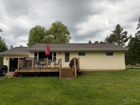 272 S 5 Mile Road, Midland MI 48640 photo 1