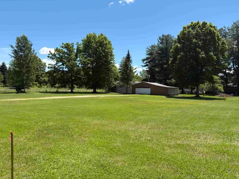 4727 Brown Road, Vassar MI 48768 photo 3