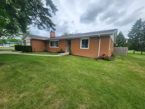1974 W Youngs Ditch Road, Bay City MI 48708 photo 2