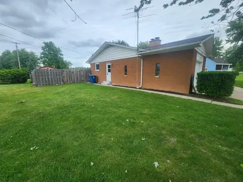 1974 W Youngs Ditch Road, Bay City MI 48708 photo 3
