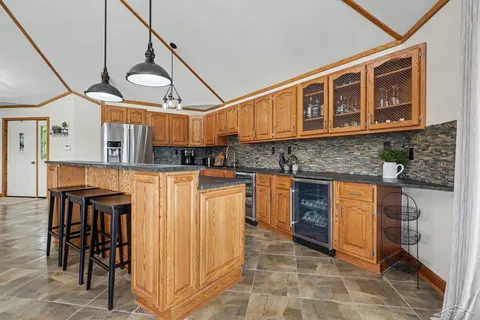 4991 N Pointe Drive, Sanford MI 48657 photo 5